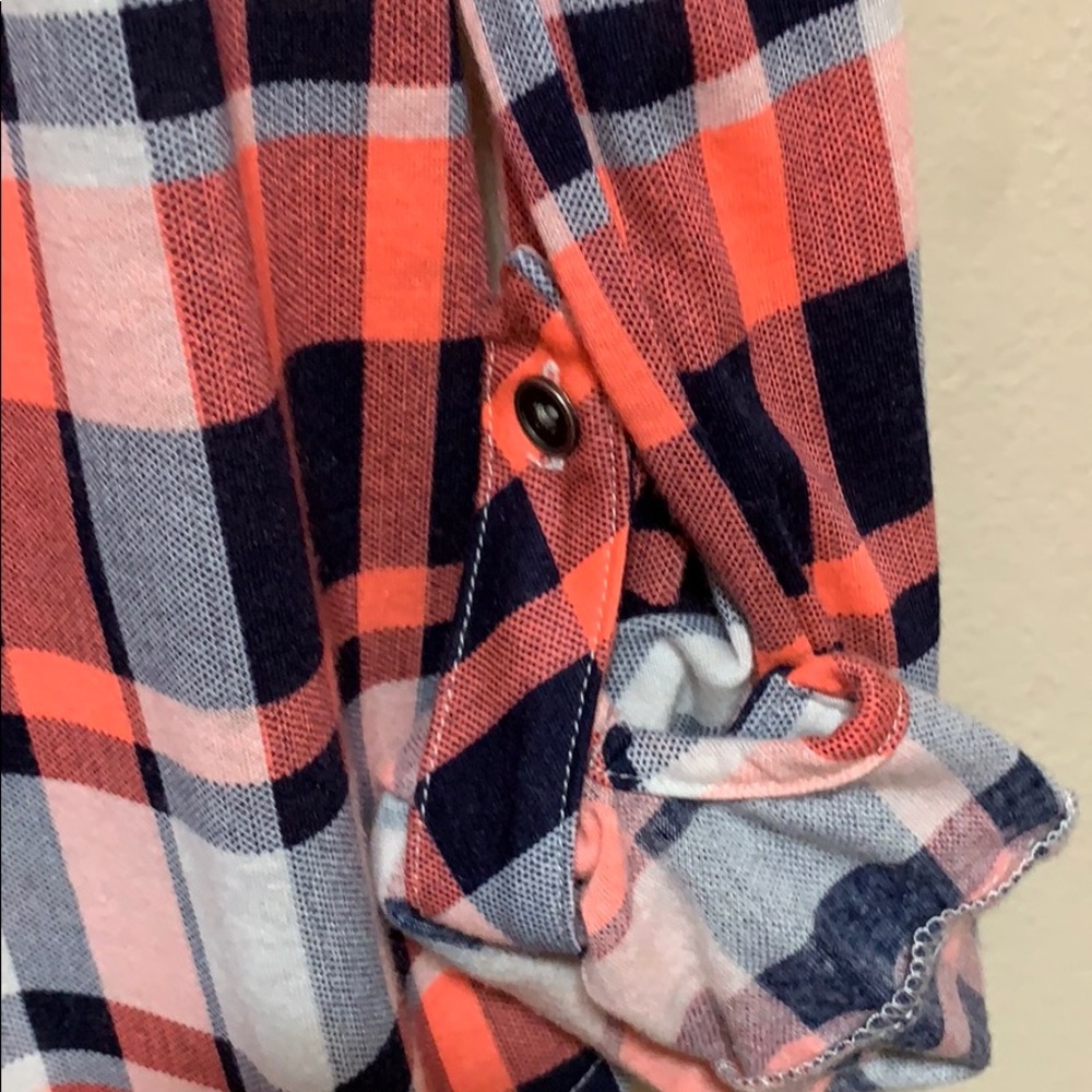 Button down - Picture 4 of 4